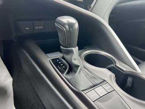Used 2023 Toyota Camry SE FWD image 26