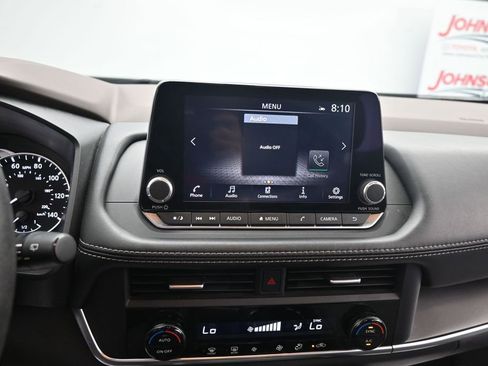 Used 2023 Nissan Rogue SV FWD image 21