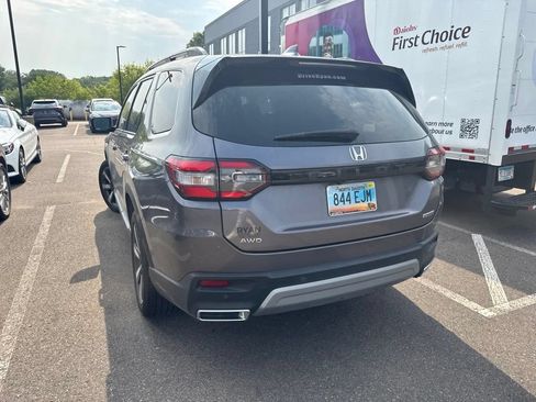 Used 2025 Honda Pilot Touring image 30