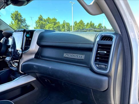 Used 2022 RAM 1500 Laramie AWD/4WD image 26