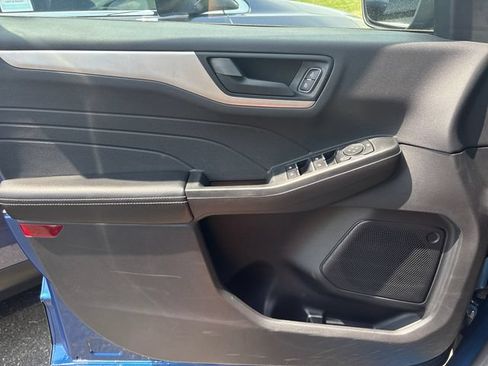 Used 2022 Ford Escape SE w/ Convenience Package AWD/4WD image 21
