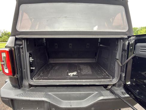 Used 2023 Ford Bronco Badlands w/ Sasquatch Package AWD/4WD image 52