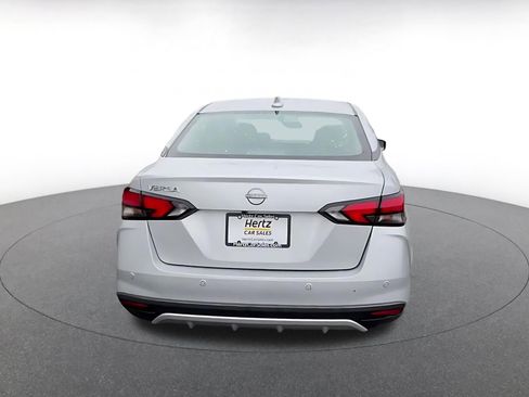 Used 2025 Nissan Versa SV image 12