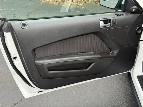 Used 2012 Ford Mustang Boss 302 w/ Boss 302 Accessory Pkg image 15