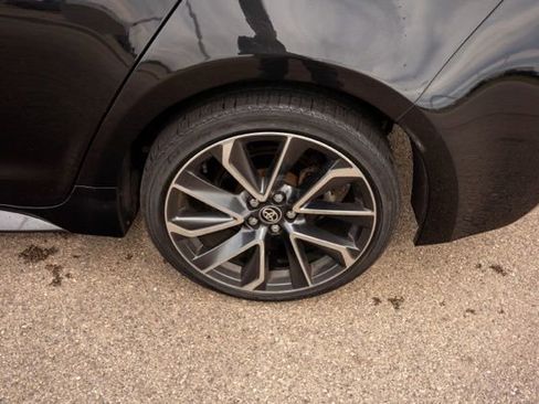 Used 2021 Toyota Corolla SE w/ Carpet Mat Package (TMS) FWD image 11