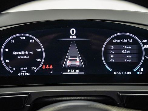 Used 2025 Porsche Cayenne GTS image 27