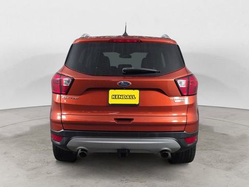 Used 2019 Ford Escape Titanium AWD/4WD image 4