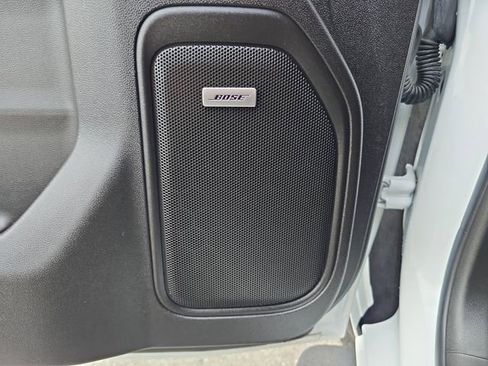 Certified 2022 GMC Sierra 2500 AT4 w/ AT4 Preferred Package image 16