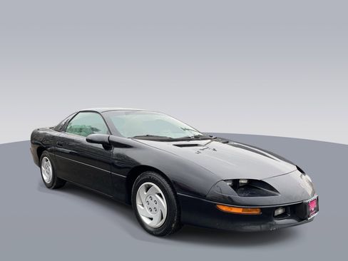 Used 1995 Chevrolet Camaro LT RWD image 5