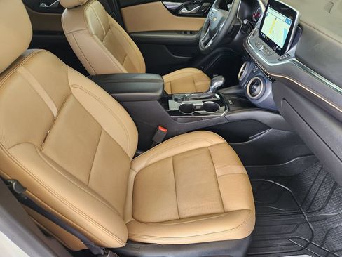 Used 2023 Chevrolet Blazer Premier w/ Enhanced Convenience Package FWD image 14