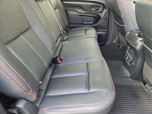 Used 2024 Nissan Titan PRO-4X w/ Pro-4x Convenience Package AWD/4WD image 30