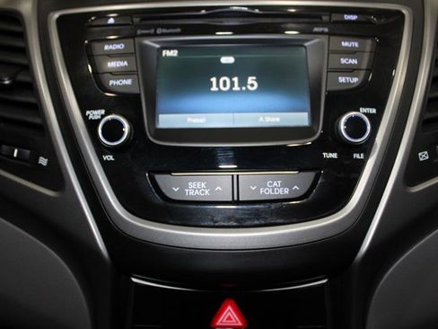 Used 2014 Hyundai Elantra Limited FWD image 20