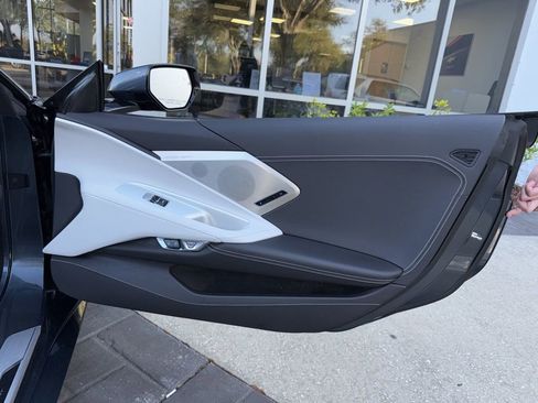 Used 2021 Chevrolet Corvette Stingray Preferred Conv w/ Z51 Performance Package image 26