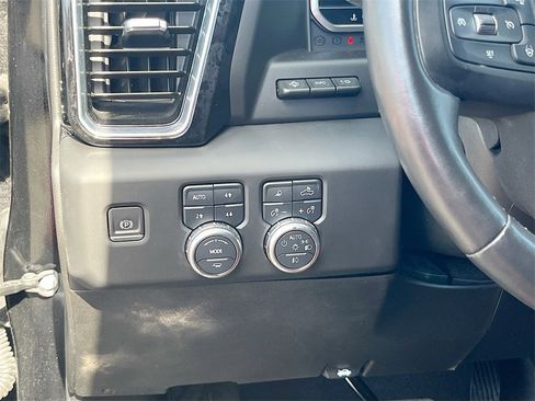 Used 2024 GMC Sierra 1500 Denali Ultimate image 10