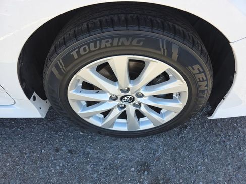 Used 2014 Toyota Camry SE w/ Leather Package FWD image 37