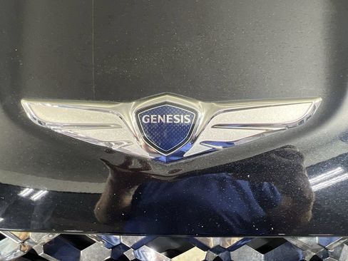 Used 2022 Genesis GV70 2.5T w/ Sport Prestige Package AWD/4WD image 32