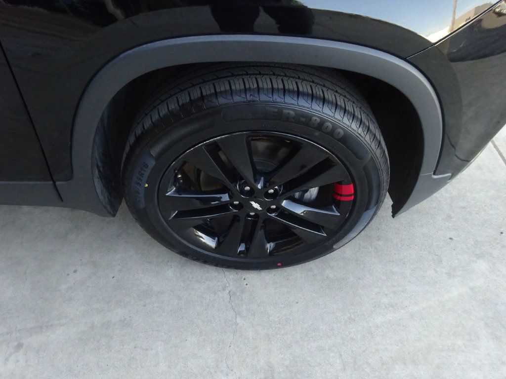 Certified 2020 Chevrolet Trax LT w/ Redline Edition FWD image 9
