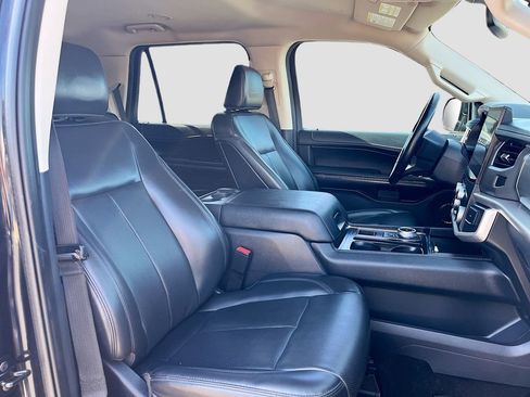 Used 2022 Ford Expedition XLT RWD image 29