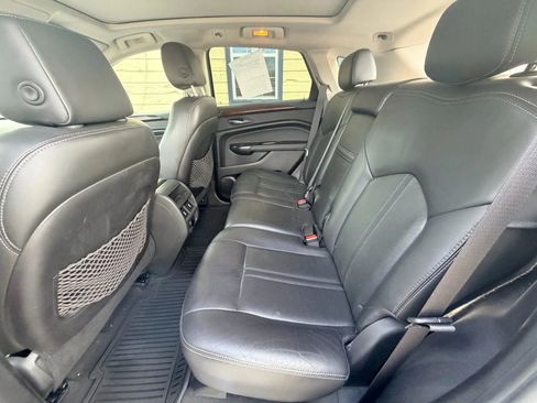 Used 2016 Cadillac SRX Luxury image 18