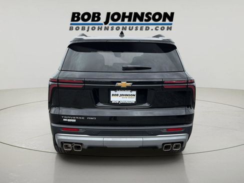 Used 2026 Chevrolet Traverse LT w/ LPO, Floor Liner Package image 4