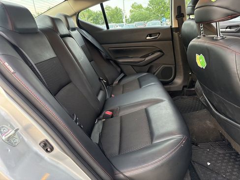 Used 2023 Nissan Altima 2.5 SR image 17