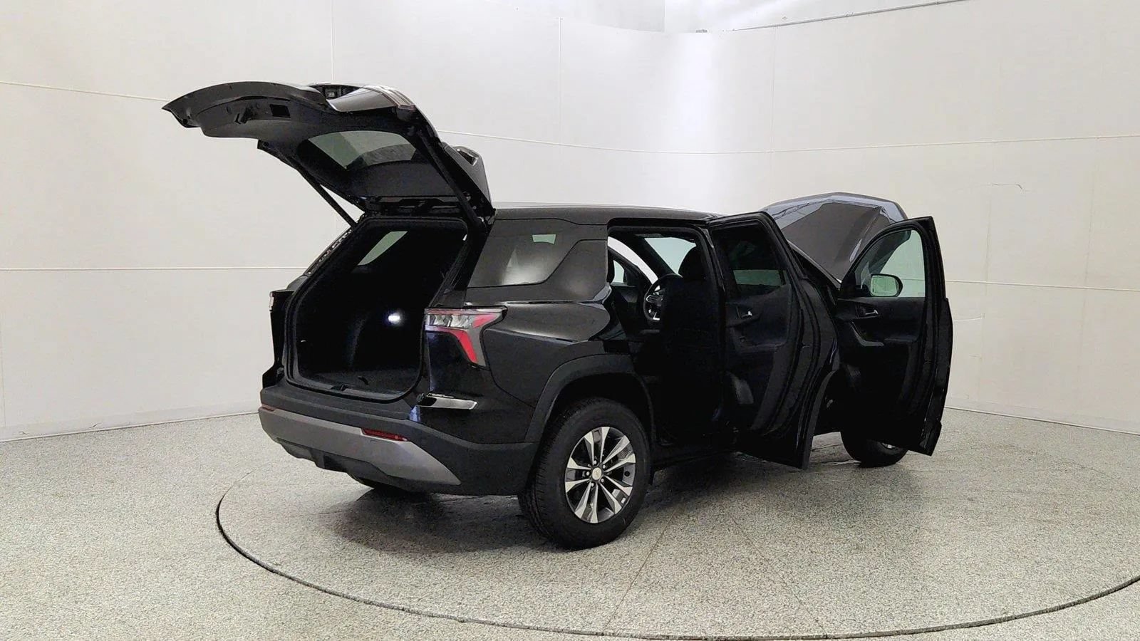Used 2026 Chevrolet Equinox LT w/ Convenience Package II FWD image 12