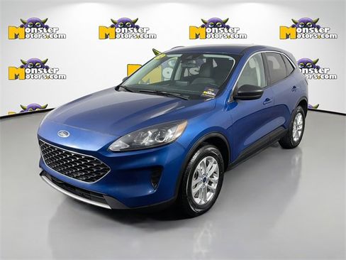 Used 2022 Ford Escape SE image 1