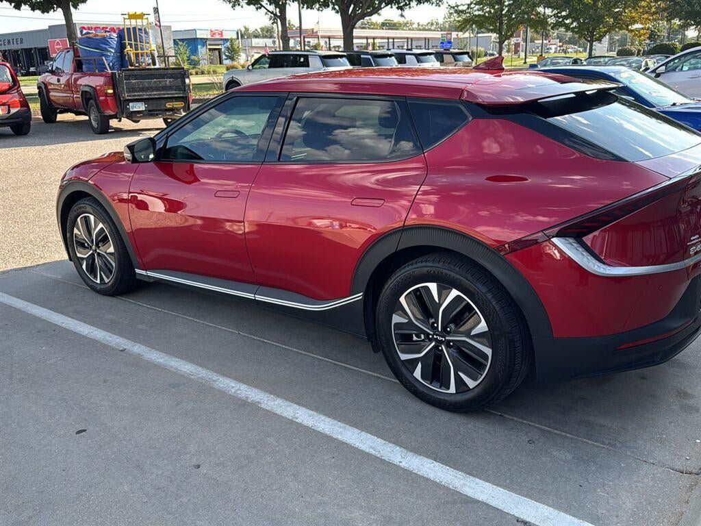 Used 2024 Kia EV6 Light AWD/4WD image 5