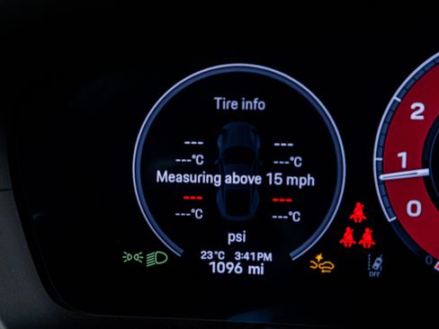 Used 2025 Porsche 911 Carrera 4 GTS image 43