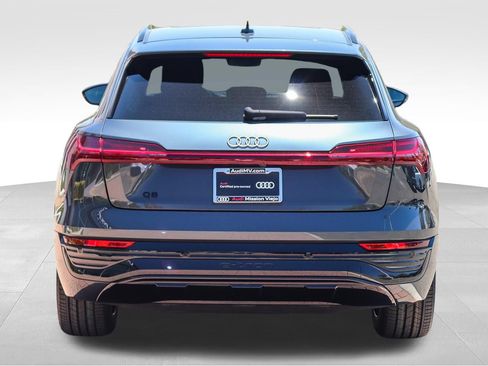 Certified 2024 Audi Q8 e-tron Premium Plus w/ Premium Plus Package AWD/4WD image 7