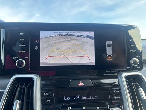 Used 2022 Kia Sorento SX image 52