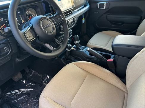 New 2026 Jeep Gladiator Sport image 2