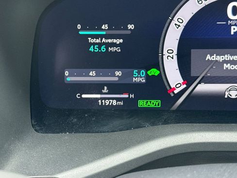 Used 2026 Toyota Camry XLE FWD image 31