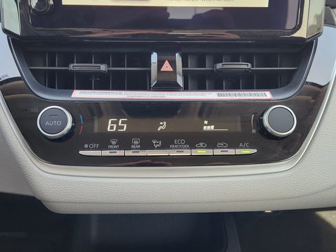 Used 2024 Toyota Corolla LE image 22