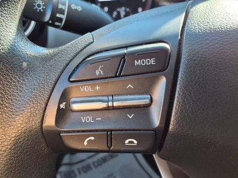 Used 2021 Hyundai Kona SE image 23