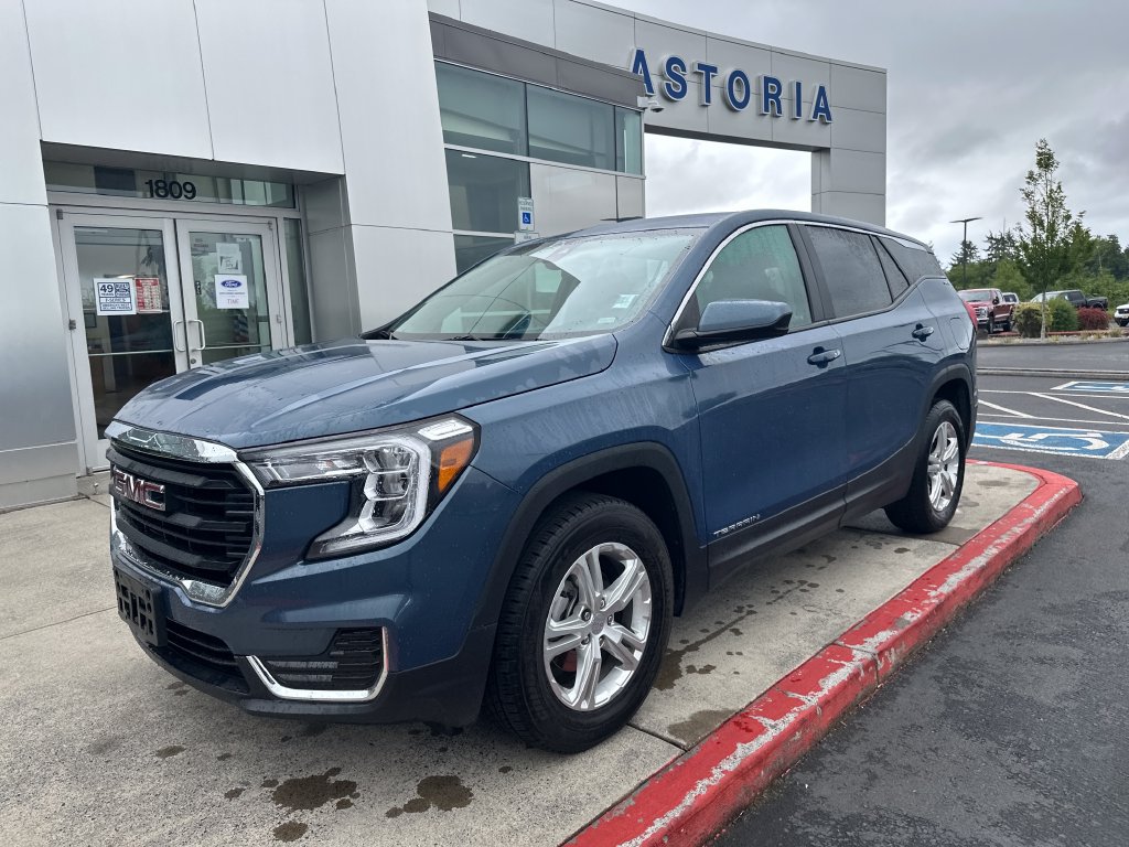 Used 2024 GMC Terrain SLE AWD/4WD image 8