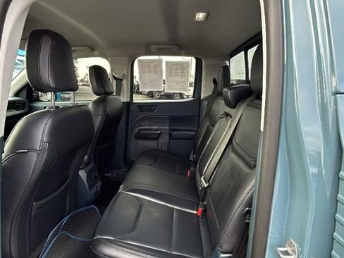 Certified 2023 Ford Maverick Lariat w/ Lariat Luxury Package image 14