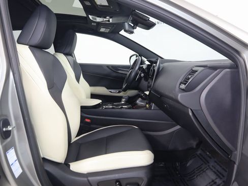 Used 2022 Lexus NX 350h h Premium AWD image 13