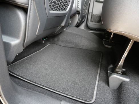 New 2025 Ford Bronco Badlands image 13