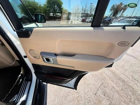 Used 2006 Land Rover Range Rover HSE AWD/4WD image 16