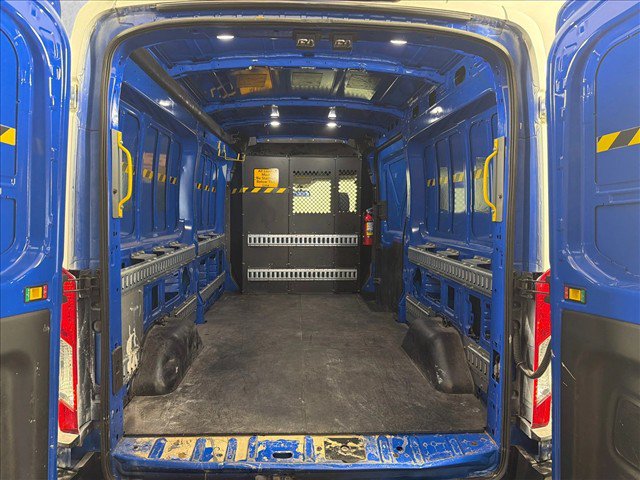 Used 2018 Ford Transit 250 148 Medium Roof RWD image 19