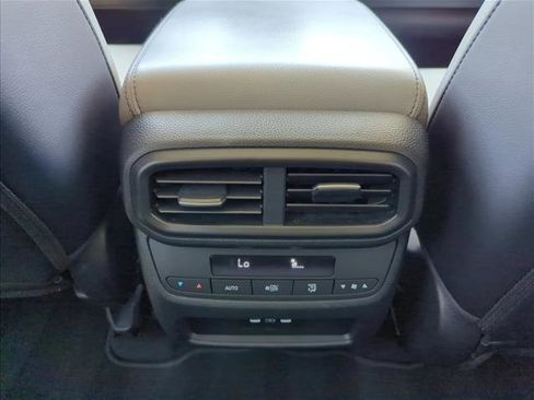 Used 2025 Honda Pilot EX-L image 16