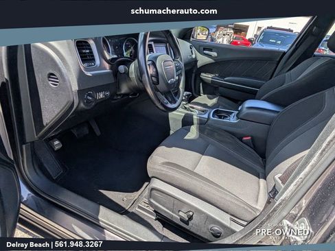 Certified 2022 Dodge Charger SXT RWD image 11