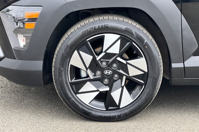 Used 2025 Hyundai Kona SEL FWD image 33