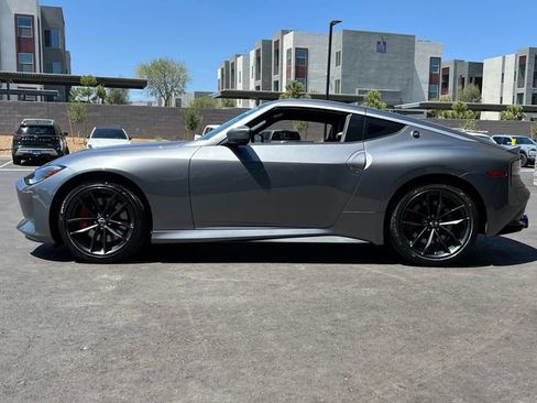New 2025 Nissan Z Performance w/ Floor Mat Package RWD image 2