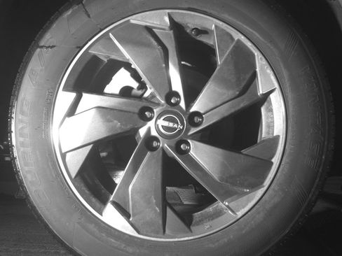 Used 2025 Nissan Rogue SV image 15