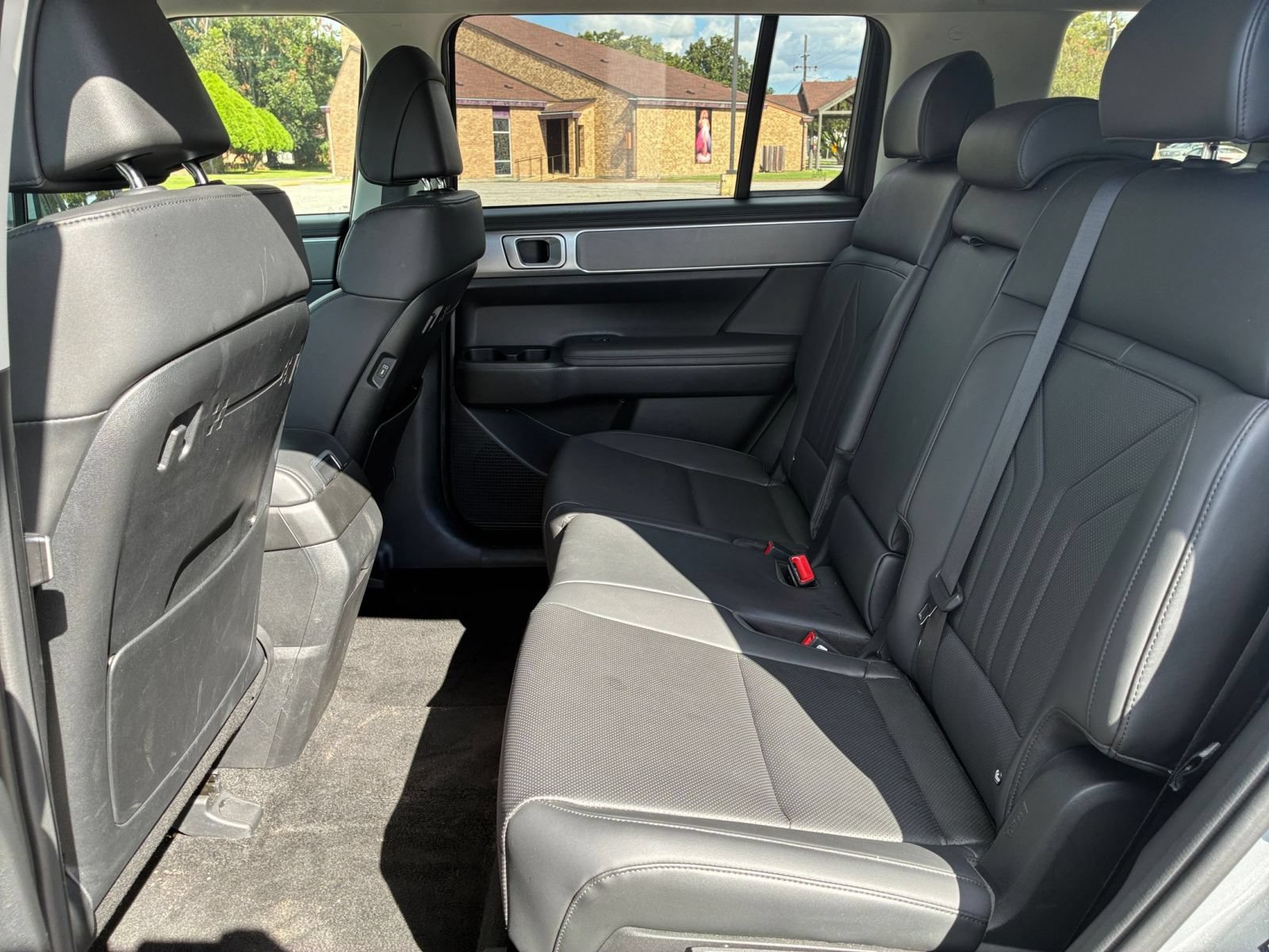 Used 2026 Hyundai Santa Fe SEL FWD image 27