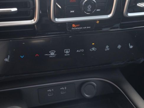 New 2026 Nissan Sentra SV w/ SV Convenience Package FWD image 16
