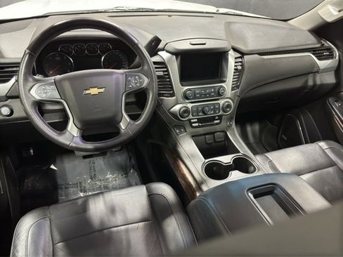 Used 2017 Chevrolet Suburban LT image 20