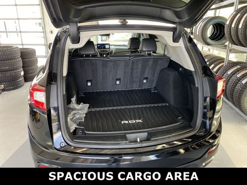 Used 2022 Acura RDX AWD w/ Technology Package image 2